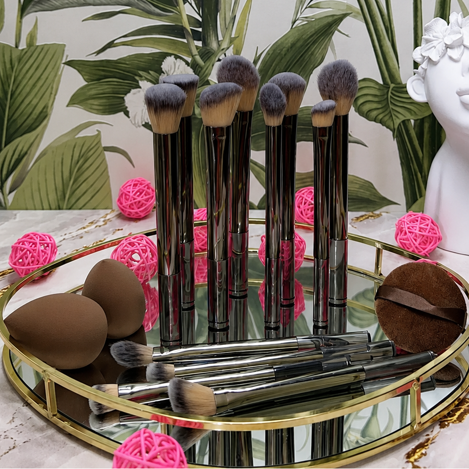 Set de Pinceaux de Maquillage – 12 Pièces